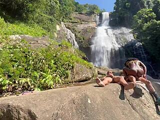 fucking that pretinha 18 at the waterfall?