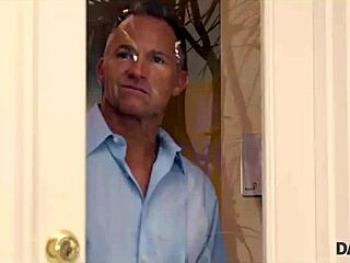 hey, daddy4k chick hooks up with seasoned mature man for fun