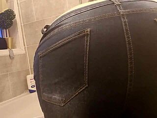 Real amateur milf shows her body to us