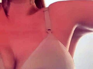 Eu Na Academia Fazendo Um Cardio Me Deu Muito Calor Tirei A Camiseta E Fiquei De Suti� O Tes�o Era Grande Bucetinha Toda Molhadinha