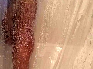 mandeezy4u2 bathes in shower with masturbation