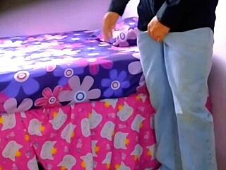 Watch me fuck my wife in red?