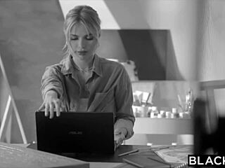 Lika shows cheater hubby bent over cowgirl