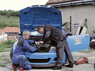 Voluptuous young susan ayn gets soaking wet