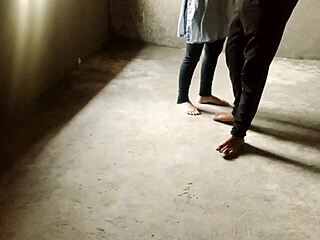 i fucked my school girlfriend in her new house, it's viral now