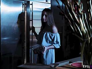 Kyler quinn caught by her step mom masturbating her pussy and begs for a family session