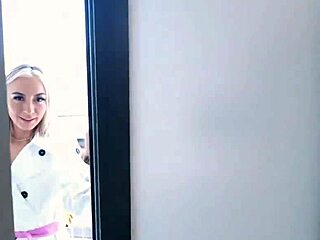 i get so horny when my tight pussy is stuffed with cock