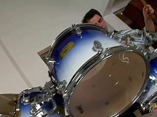Drummer receives a blowjob from a blonde before sex