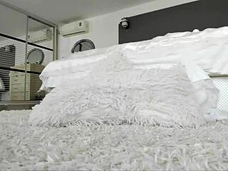 i'm playing with her pussy on webcam, feeling so homemade and amateur