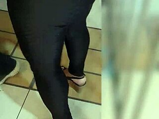 flashing mature peruvian woman on lima streets