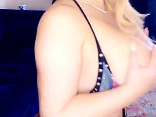 Barbie Sexy Shows Off Her Stunning Curves!