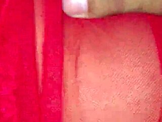 Cogiendo a mi prima alone at home