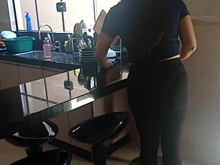 Comi A Faxineira Gostosa Que Minha Mulher Contratou Para Limpar Nossa Casa - Completo No Red