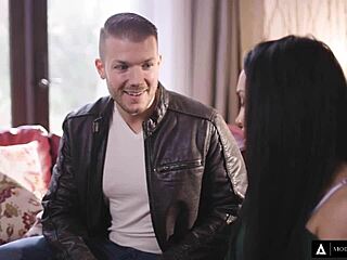 Gabi Paltrova Swallows Load After Squirting