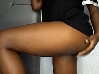 Brunette With Delicious Big Ass Feels So Good