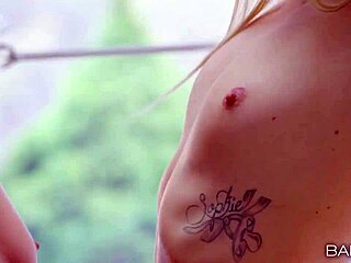 Babes Foxies Gold and Tess Dance for Wild Threesome