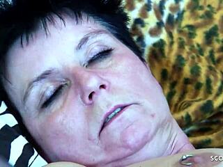 i'm hooked on granny's first lesbian dildo play