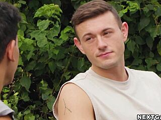 Yo JC Hunt, show Ryer Owens that hardcore shower action with huge cock