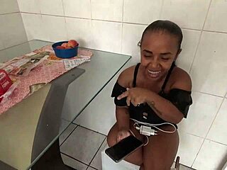 Backstage with skinny girl, Mau and Pitoco in wild orgy. Fun at Mattos Movies.