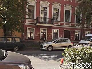 Tricky Agent Gets Hot Oral Sex from Tight Slut