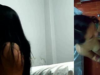 Mi Hermanastra Con Boquita Pequeña Se Come Toda La Polla Me La Quiero Follar De Nuevo Cada Vez Que Estamos Solos En Casa