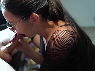 Girlfriend sucks huge cock after work, so hot!