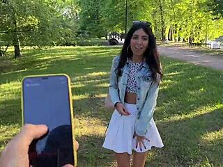 Girlfriend cums hard with toy in public park