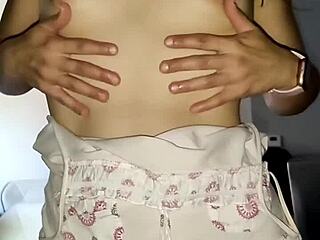 dazzlingfacegirl says fuck my hairy 18+ pussy with your big cock