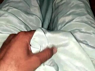 Watch this sexy gay man masturbate with hot aunty Reshmi