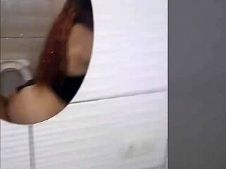 Just met big ass girl at party, fucked in toilet