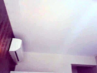 Homemade sex in a nice hotel in Lince