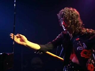 Wow, Check Out This Retro Squirting Compilation!