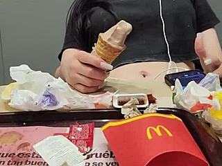 Colombian young 18+ amateurs with girlfriends and friends