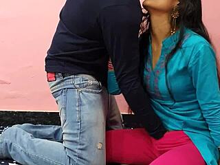 i’m loving this indian roleplay sex with priya’s clear hindi voice.