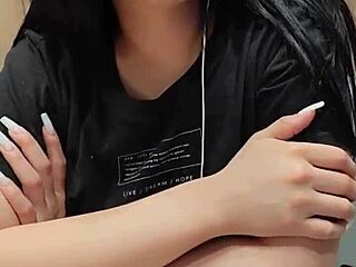 Colombian young 18+ amateurs with girlfriends and friends