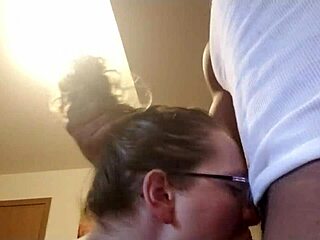 deep throat queen showing skills in homemade cuban action pt2