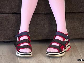 hey, watch this teen spread her quim till she climaxes?