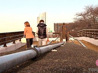 we lived a strange life with my ex-girlfriend who moved into my room for fucking and fingering