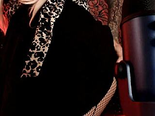 Wow! Can you handle this kinky BBW fetish ASMR rubbing?