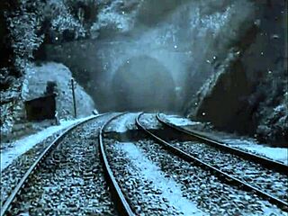 i’m so drawn to these vintage erotic illustrations, they’re pure magic.