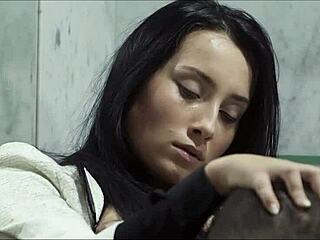 Anna Rose Gets Fucked In The Bathroom With Cumshot?