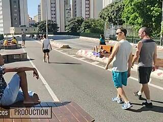 hey, that sneaky guy got pounded by two at minhocão!