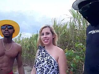 man, this blonde slut from turma do sexo just blew my mind with double penetration