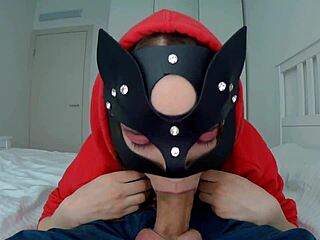 Lilith Cain gets a mouthful of thick cum 😋