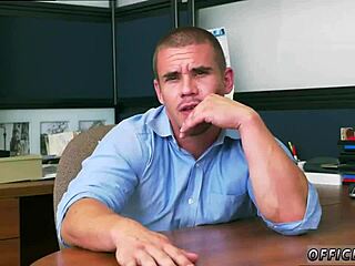 Straight Guy Tries Gay Sex First Time for Bonus!