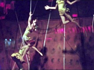 रेट्रो एनिमे हentai स्टाइल विंटेज इरोटिक इलस्ट्रेशन