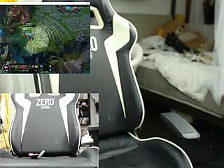 I’m just a teen playing League of Legends while masturbating solo.