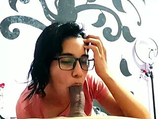 Carahoneyy makes me cum three times and swallows it all