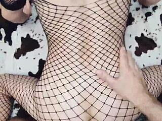 Damn, homemade anal passion with wife in stockings is fire! 🔥