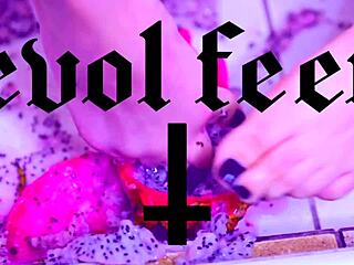 Bare Toes Crushing Juicy Fruit! Watch This Solo Squirting Show Get Wet and Wild!